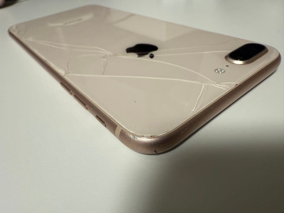 スマートフォン本体 iPhone 8 Plus