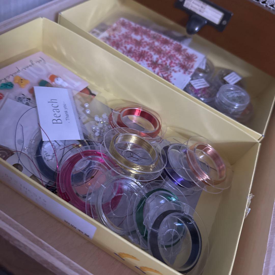 専用ネイルアート用品セット（グリッター・ストーン・ジェル）