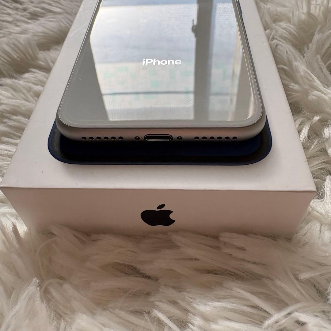 【レアOS】iPhone 8 64GB SIMフリー 【ほぼ未使用】