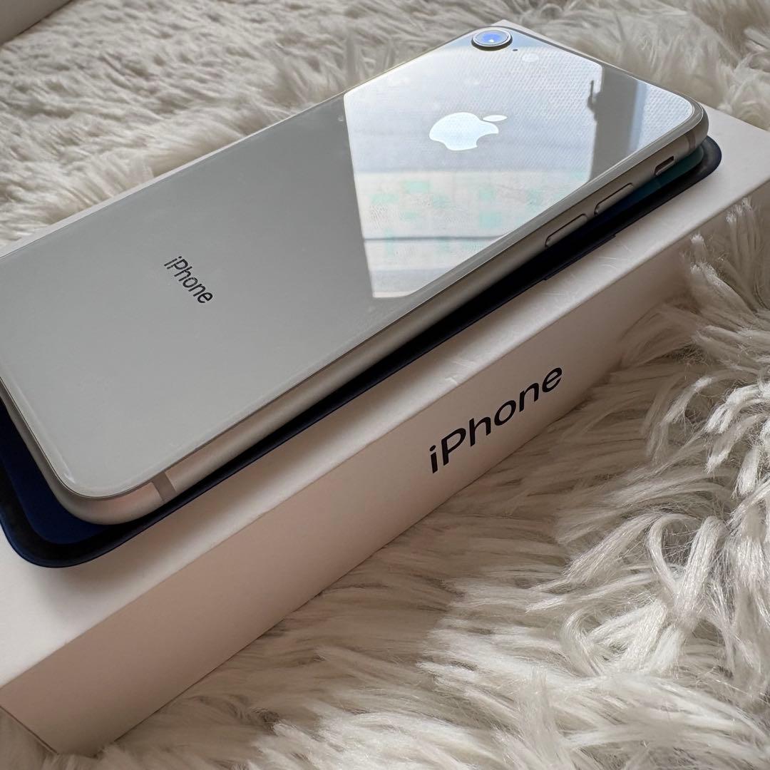 【レアOS】iPhone 8 64GB SIMフリー 【ほぼ未使用】