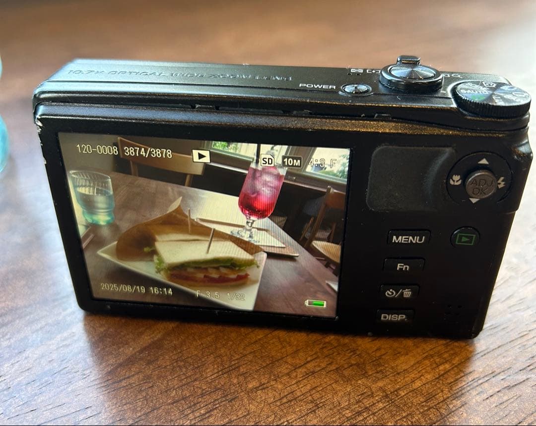 やっぱりコンデジは良い‼︎ RICOH CX5 デジタルカメラ、カービィポーチ等