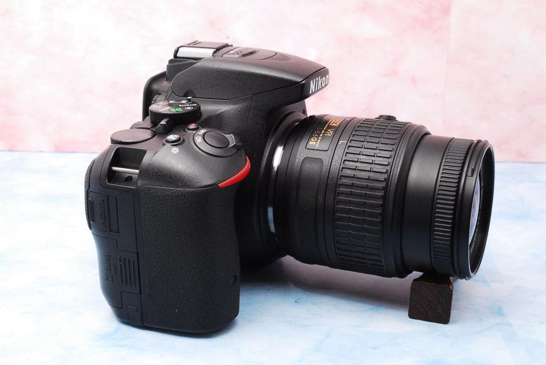 ニコン D5500★Wi-Fi搭載★一眼レフカメラ★手ぶれ補正レンズ