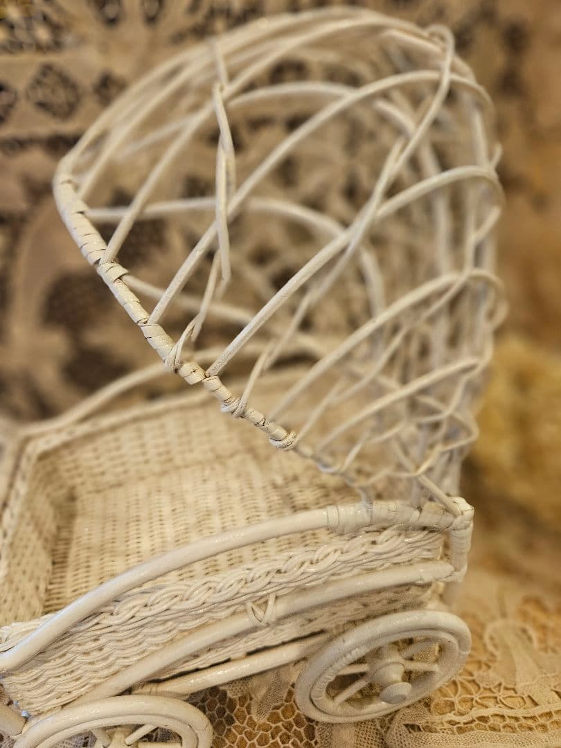 フランスアンティーク風　乳母車　ベビーカー　藤　オブジェ　ブロカント