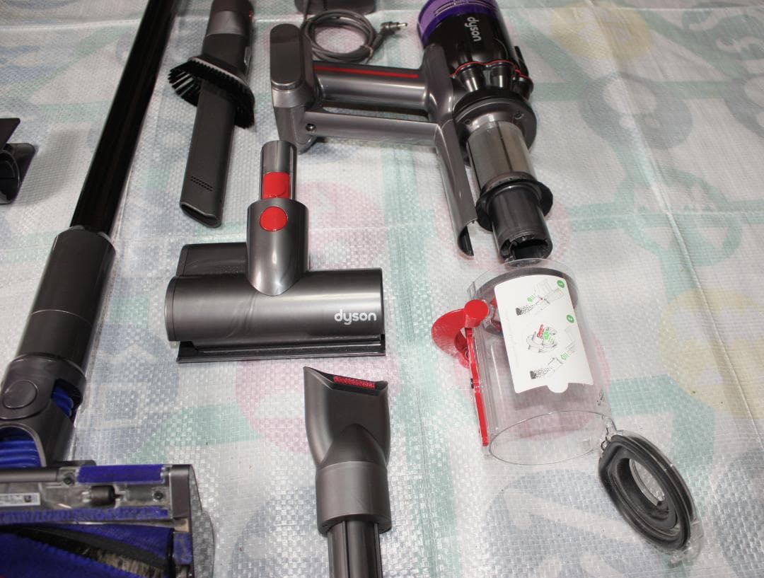 Dyson ダイソン Micro 1.5kg Complete SV21 FF