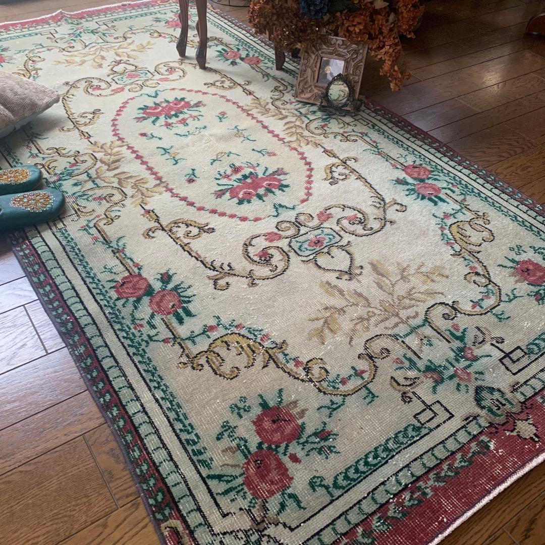 トルコヴィンテージラグ　201×106 ローズ　ボタニカル　オーバーダイ