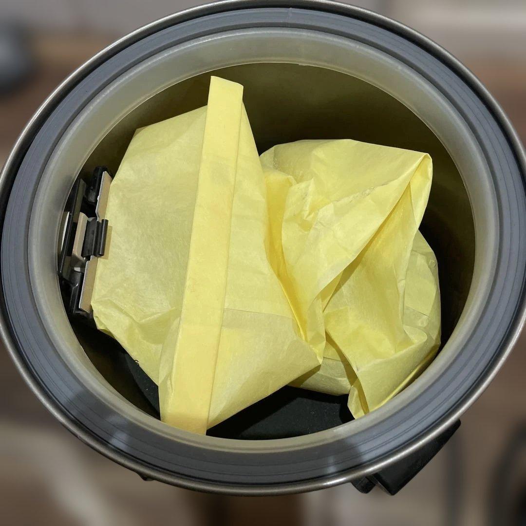 掃除機　HITACHI CV-G95K 2018年製　紙パック4つ付