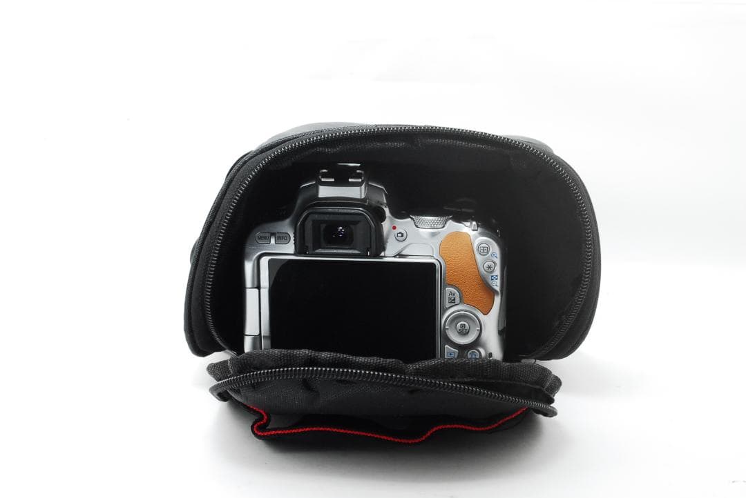 Canon Kiss X9 シルバー Wi-Fi搭載 レンズセット 三脚付