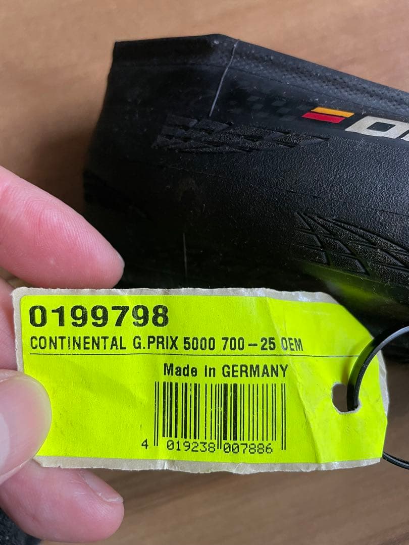 CONTINENTAL GP 5000 700x25C クリンチャータイヤ