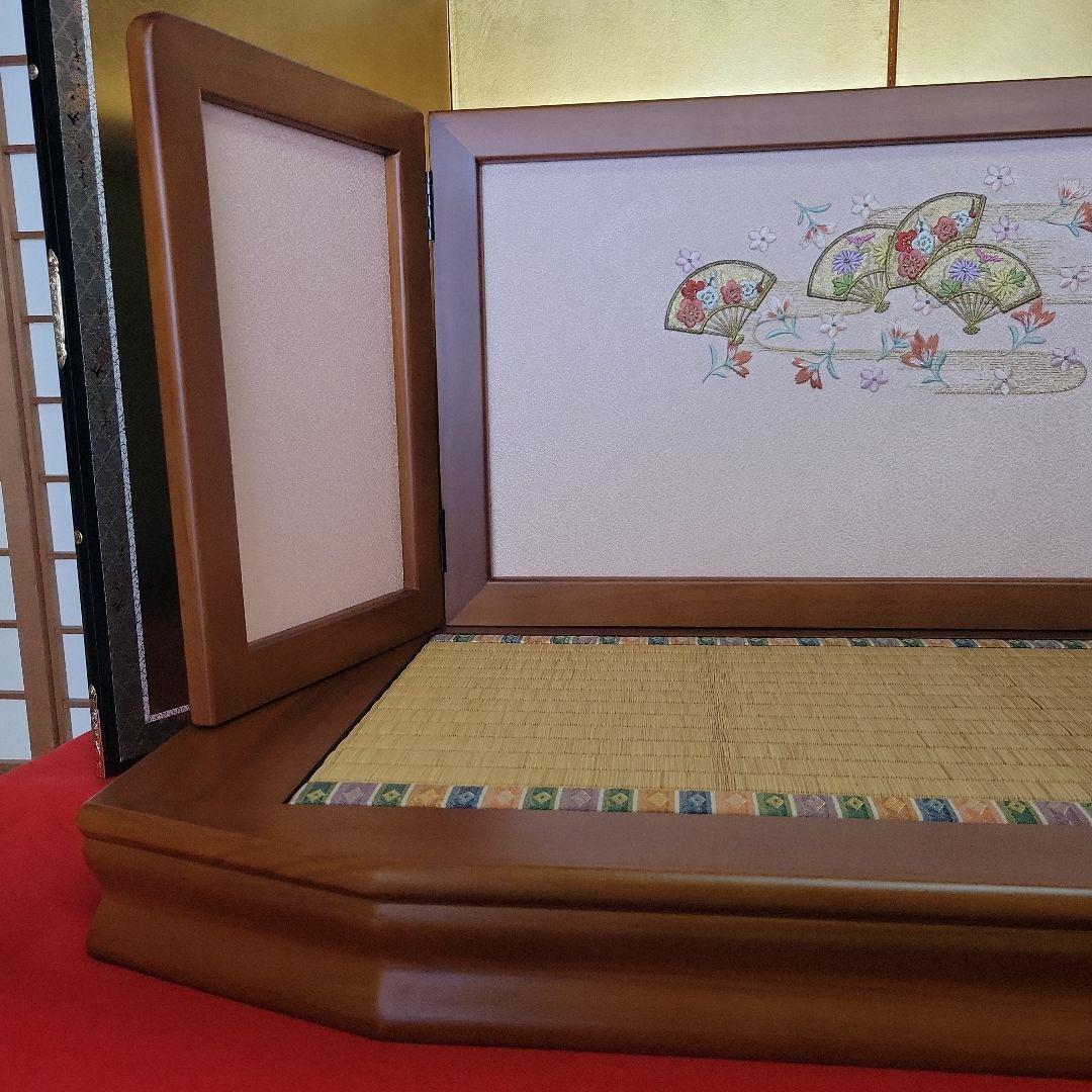 雛人形　台と屏風セット　a