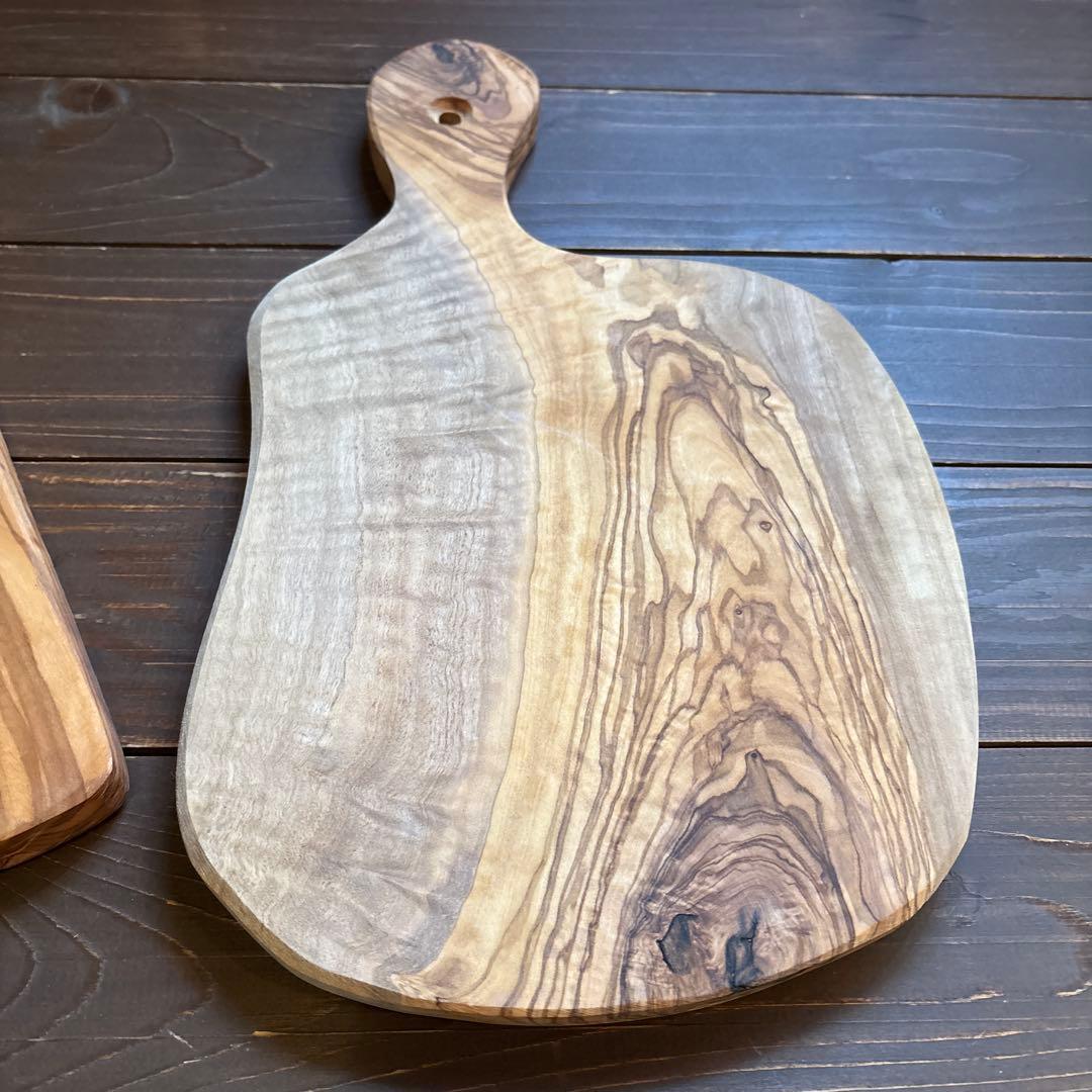 オリーブの木　まな板　超幅広+持ち手付