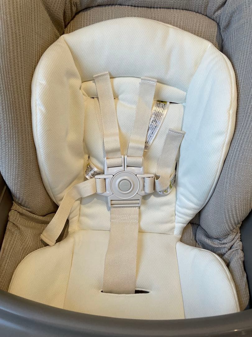 Combi コンビ ネムリラ tete a tete オートスイング バースデイ