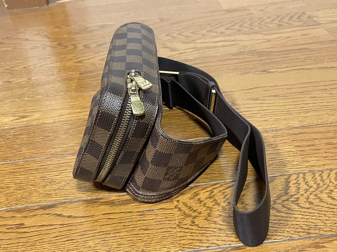 Louis Vuitton ダミエ ボディバッグ