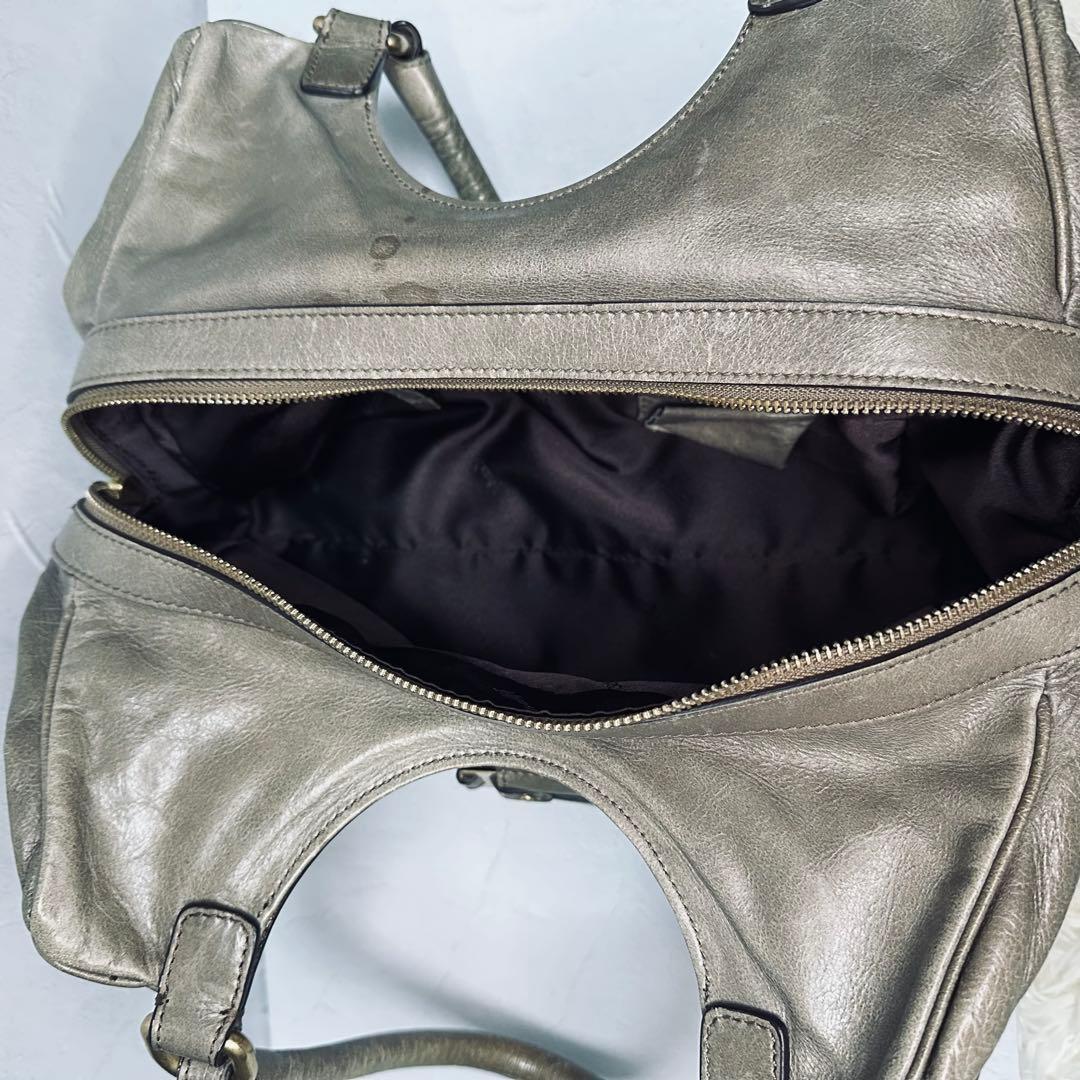 MaxMara Leather handbag ミニボストン LogoPlate