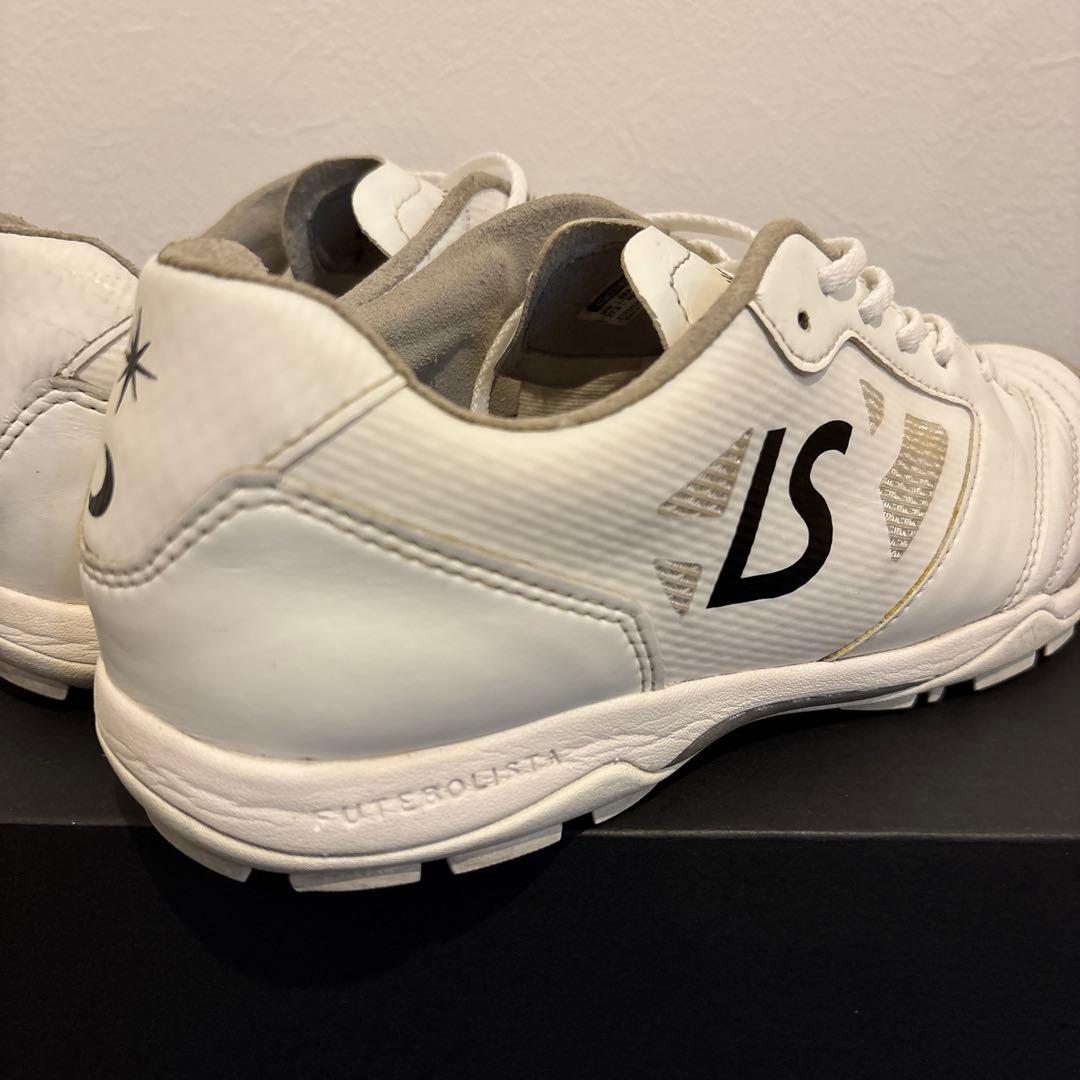 ルースイソンブラ AXIS-1 VK TF 27.0cm