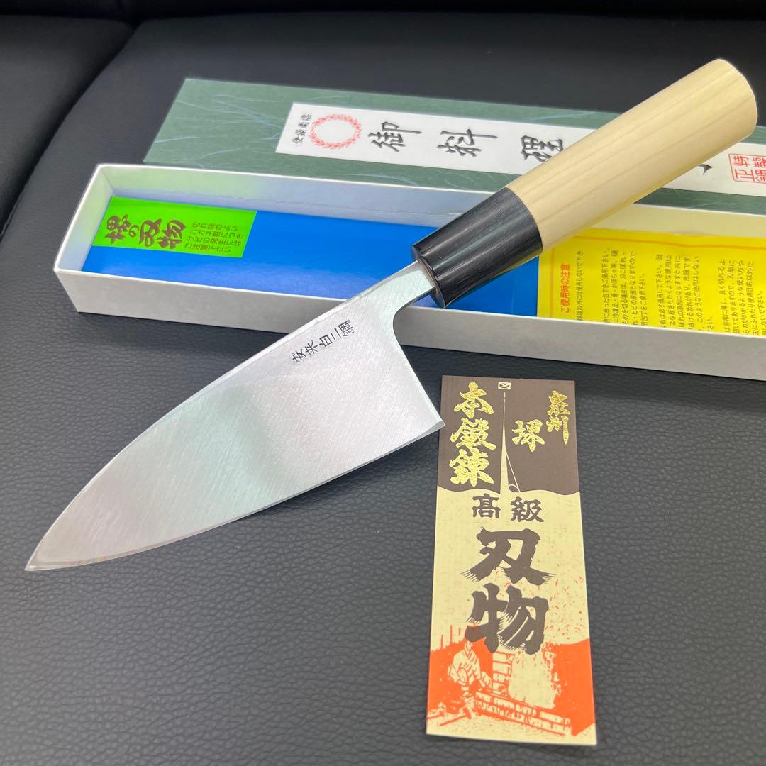 ★新品送料込堺一文字吉国白二鋼出刃包丁120mm 水牛柄マチ磨き裏押し加工