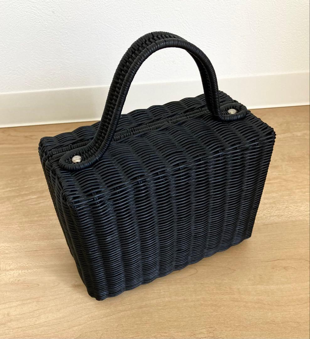 ユナイテッドアローズ ラタン スクエア ミニバッグ ¥19,800