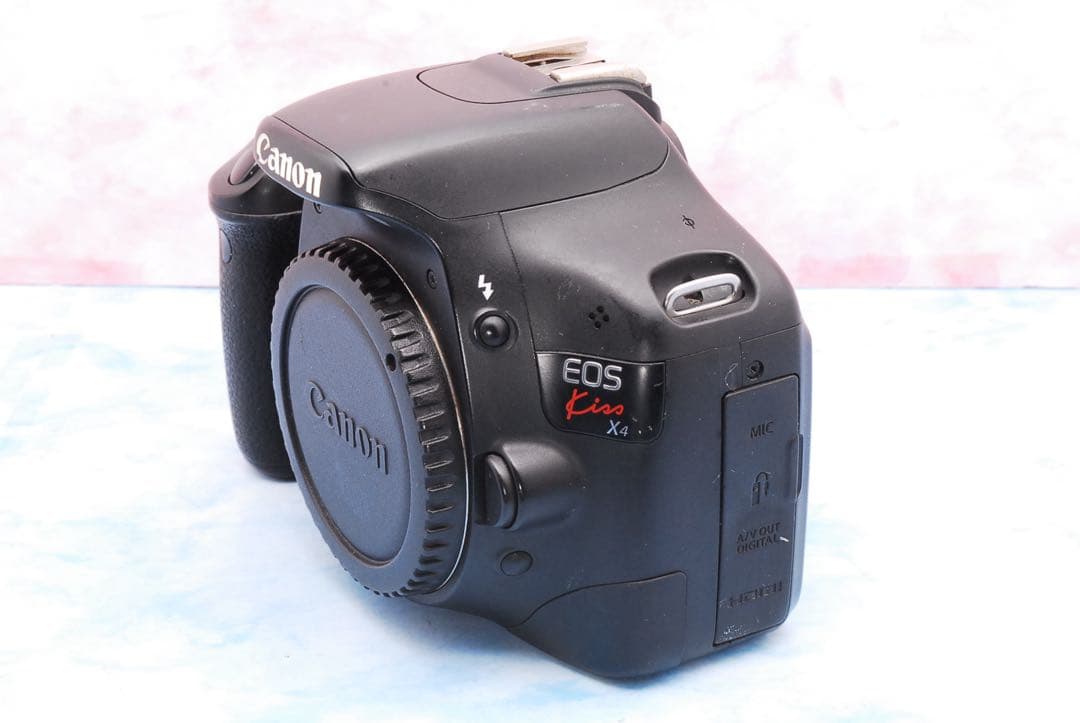 Canon Kiss X4★バッグ付★簡単操作★初心者向け★一眼レフカメラ