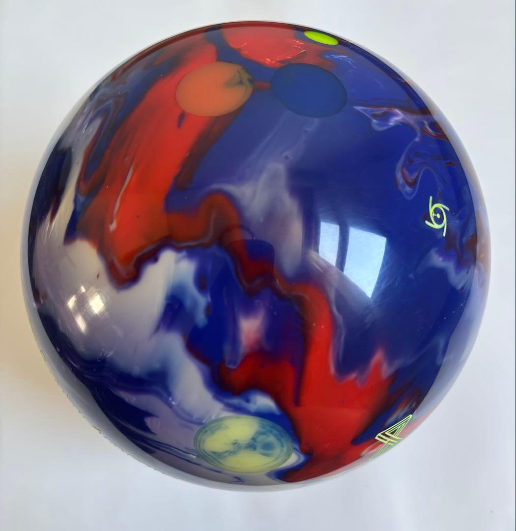 ワイルドアブソリュート ボウリングボール 15ポンド