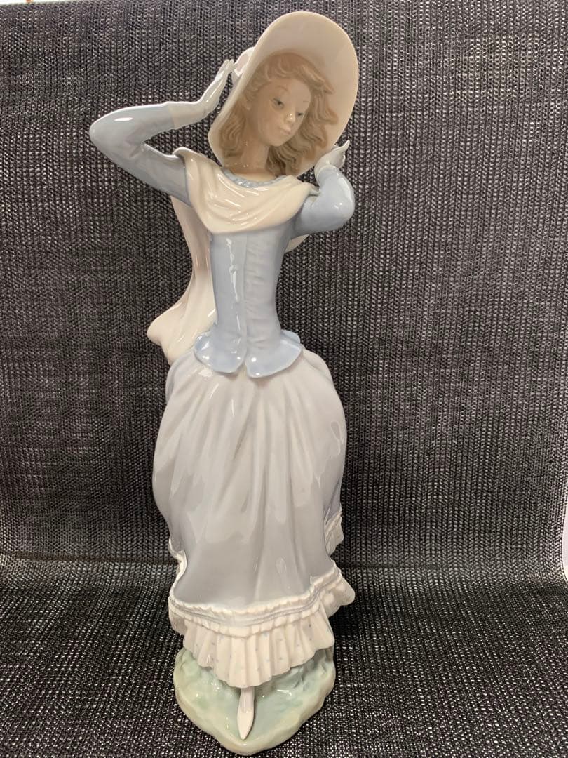 美品 LLADRO リヤドロ 「春のそよ風」SPRING BREEZE