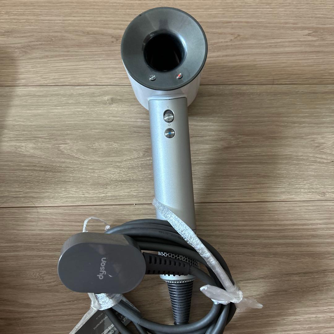 Dyson HD01 ヘアドライヤー シルバー