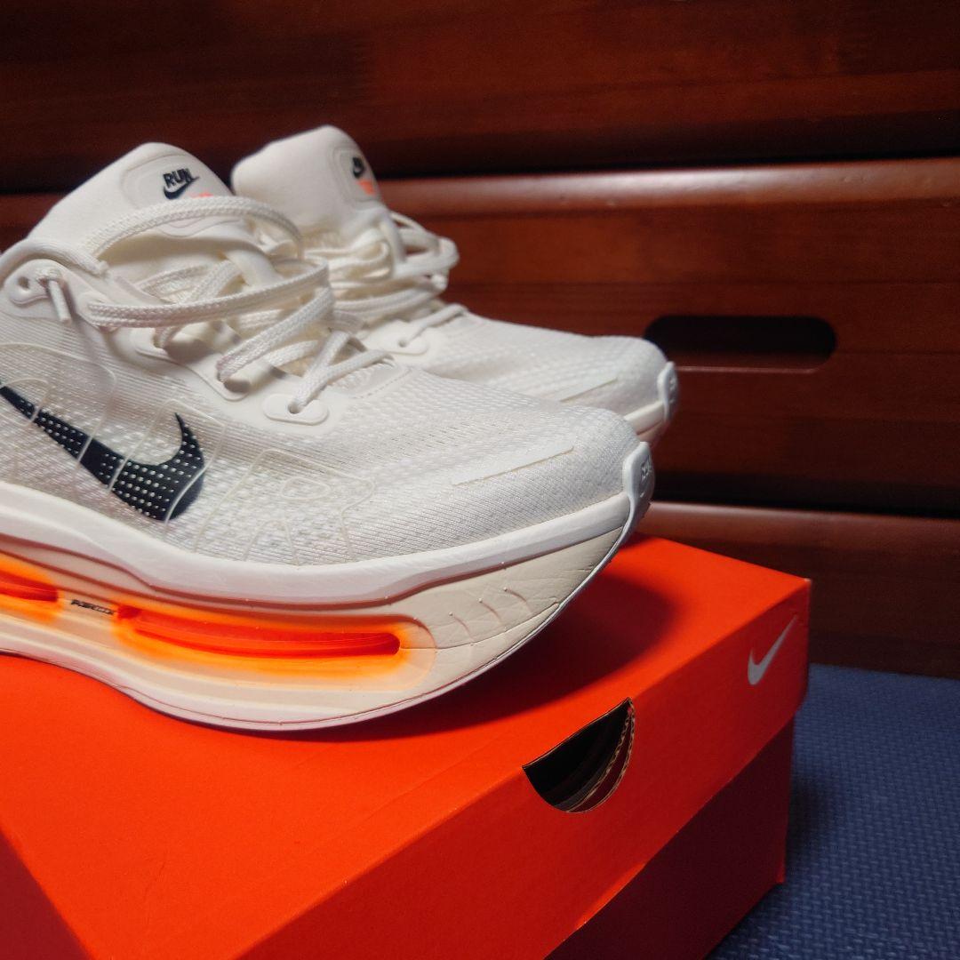 NIKE　ボメロプレミアム