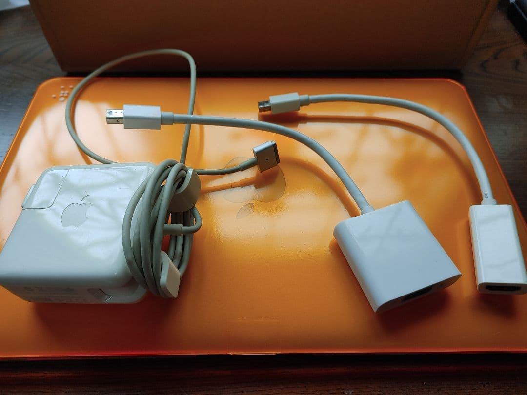 MacBook本体 Mac Book Air Mid 2012