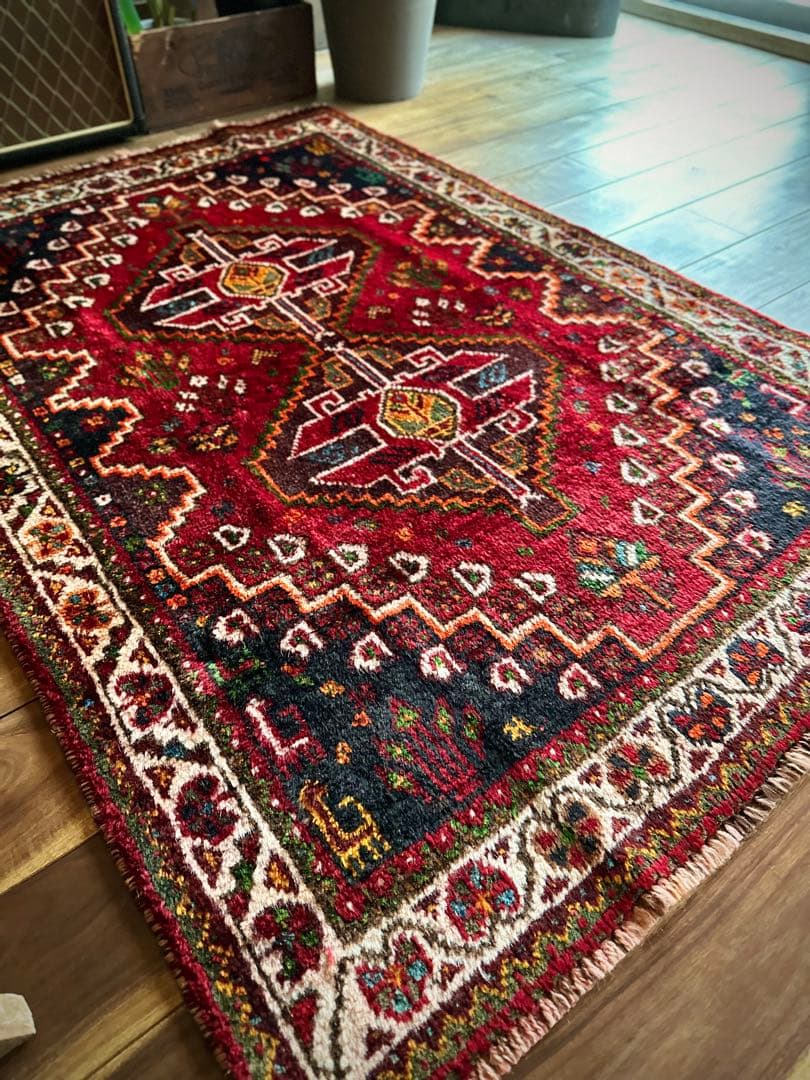 トライバルラグ　ヴィンテージラグ　ペルシャ絨毯　カシュガイ族　プリミティブアート