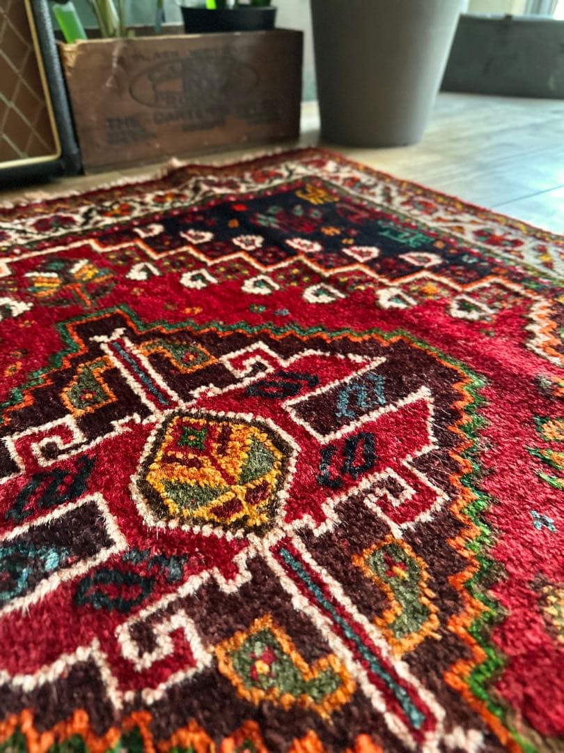 トライバルラグ　ヴィンテージラグ　ペルシャ絨毯　カシュガイ族　プリミティブアート