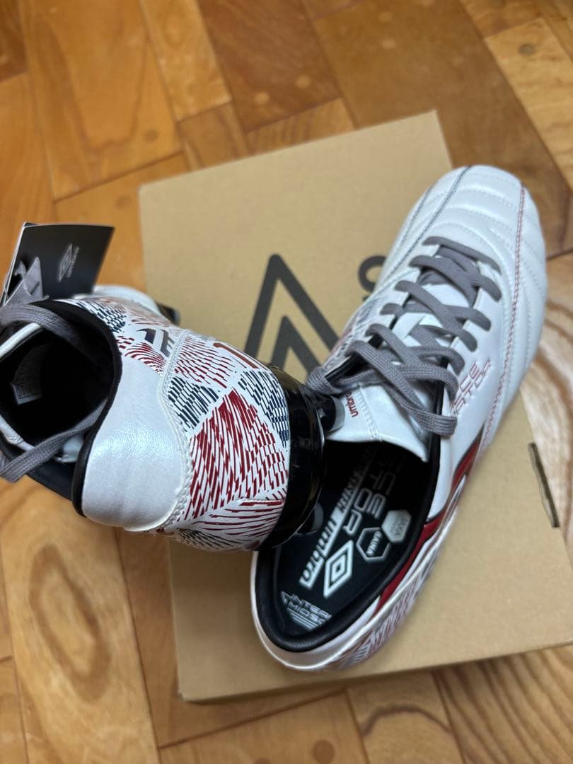 新品　超大特価　アンブロ　アクセレイター b-rush V2 HG 27cm