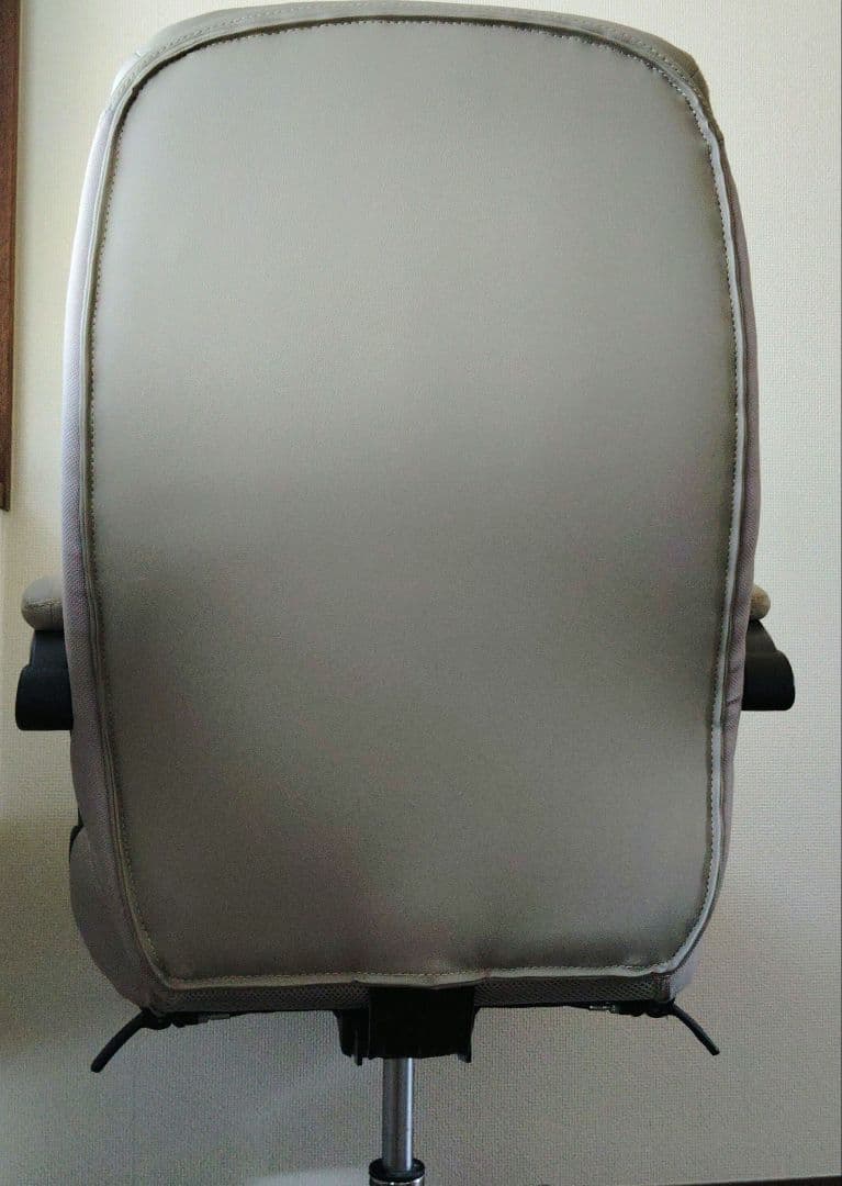 ニトリ　ワークチェア　リカルド　PUブレスレザー　ベージュ　フットレスト付き