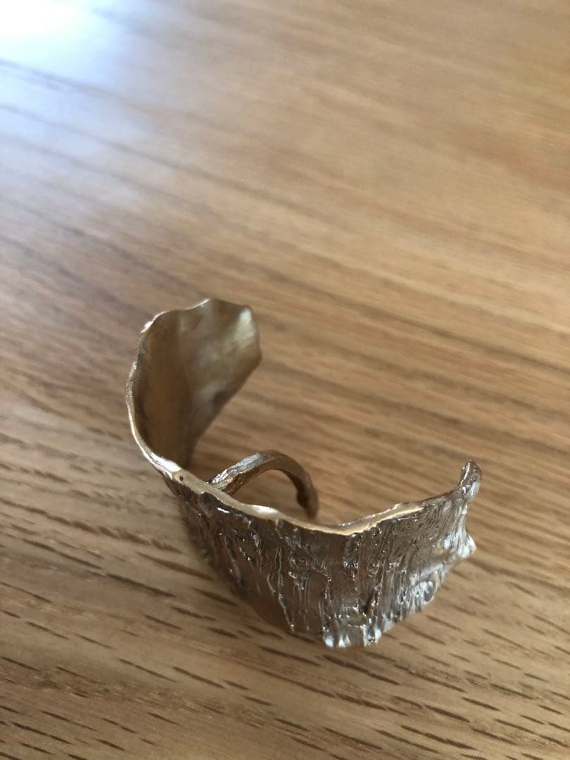 PLUIE ブルーヘアピアス シャンパーニュ（ゴールド色）