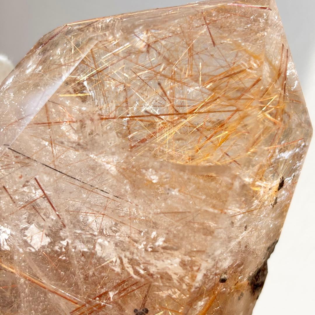 超希少美628g特大 ゴールドタイチンルチル 原石ポリッシュ　鉱物