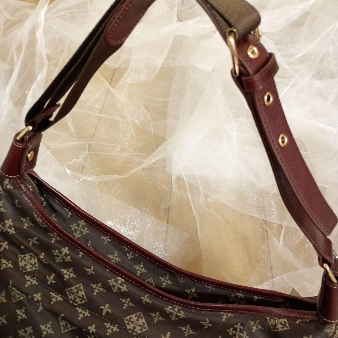 新品タグ付き russet 2wayショルダー