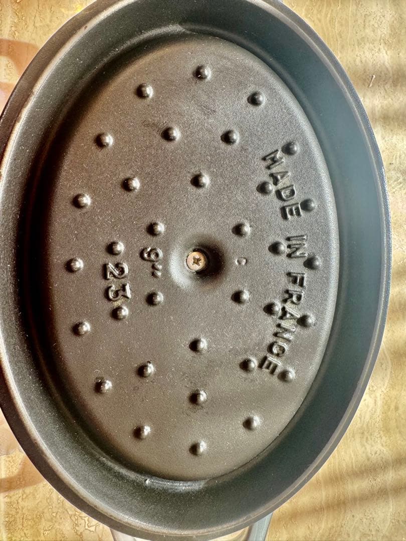 staub ピコ・ココット オーバル23cmグレー