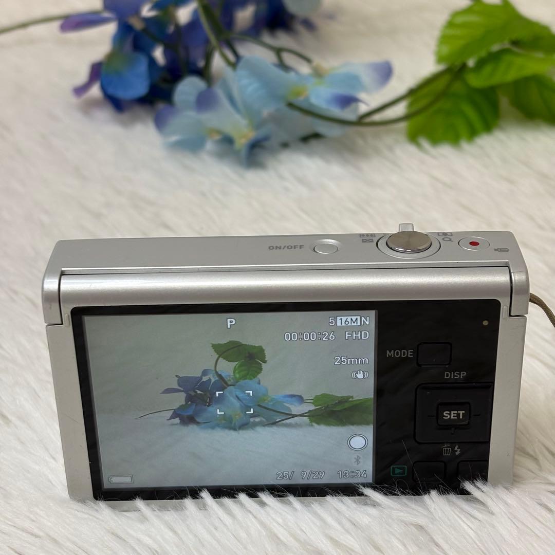 CASIO カメラ　エクシリム　EX-ZR50 ホワイト コンデジ　ジャンク