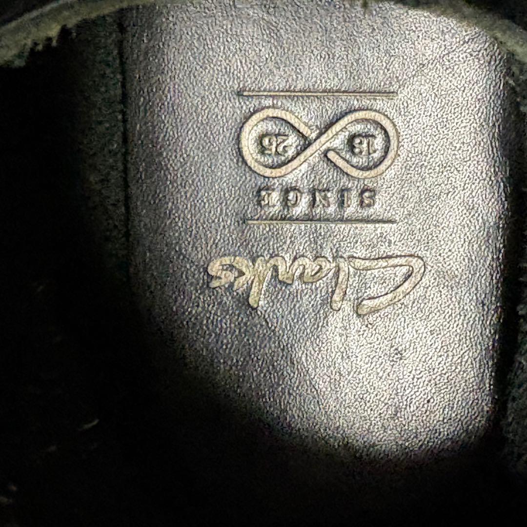 クラークス　チャッカブーツ　レザー　革靴 オブリークトゥ　シボ加工　27cm 黒