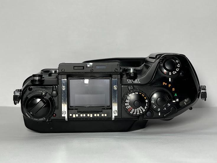 ★美品の訳アリ★ ニコンF4S / DP-20 / MB-21 / MF-23