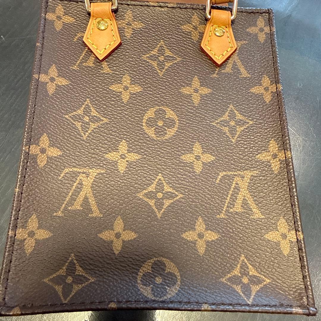 Louis Vuitton ルイヴィトン　プティットサックプラ