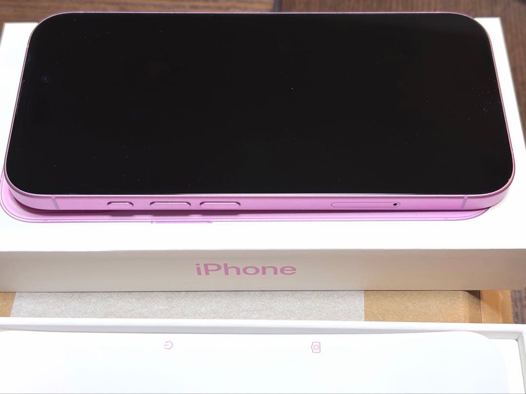 【美品】iPhone 16 256GB ピンク【箱等完品＆ケーブル新品未使用】