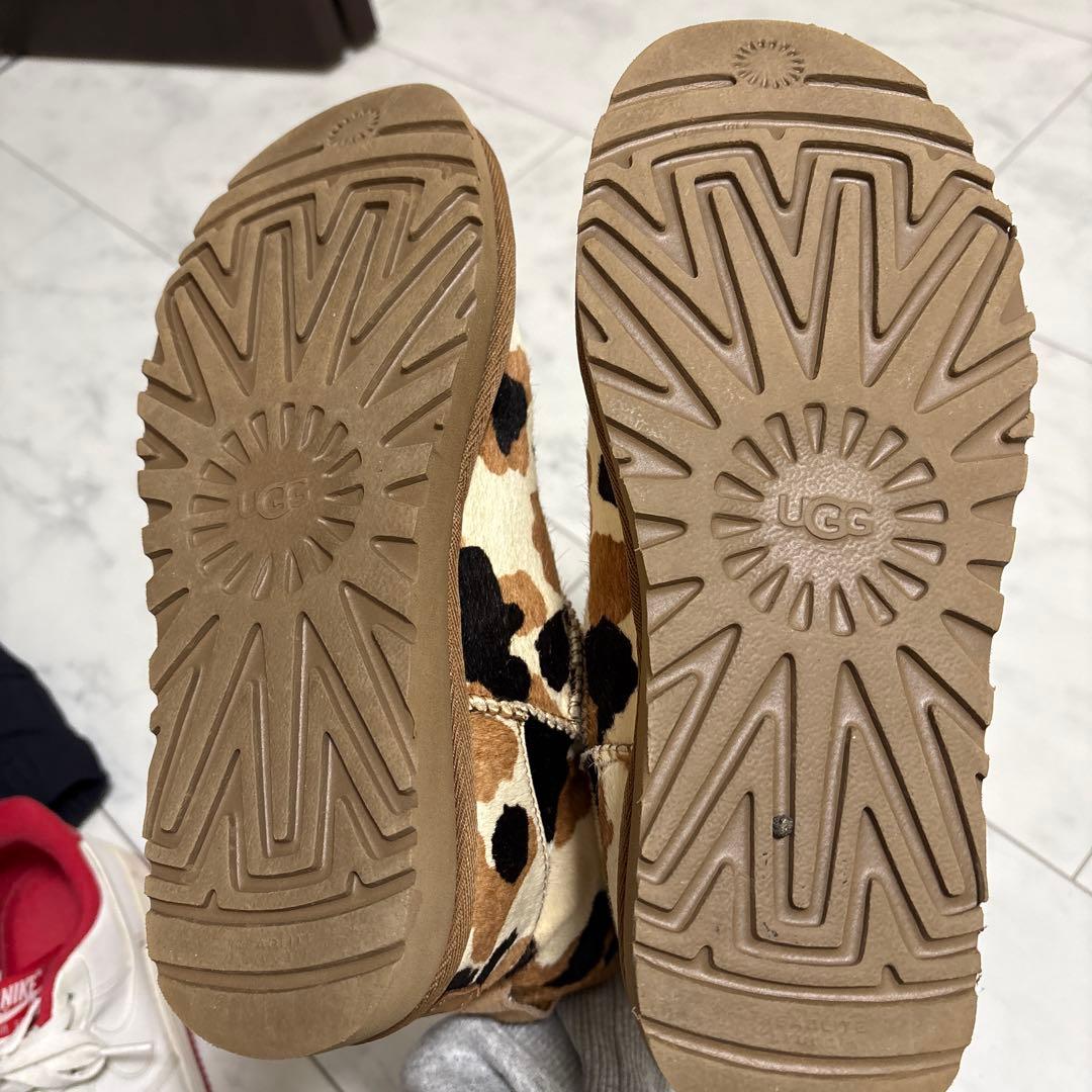UGG ヒョウ・牛柄 ムートンブーツ　24cm
