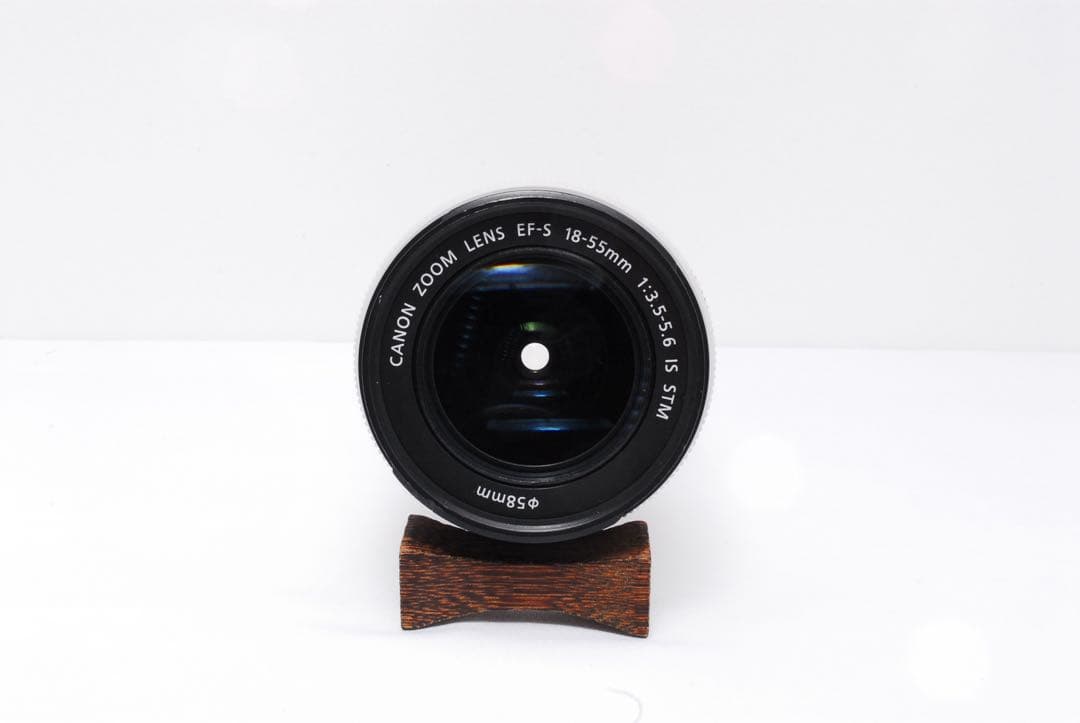 ショット数僅少❤️Canon kiss X7❤️人気のホワイトカラー✨シングルレンズ