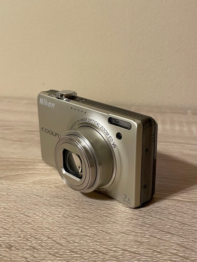 Nikon coolpix s6000 コンパクトデジタルカメラ　コンデジ