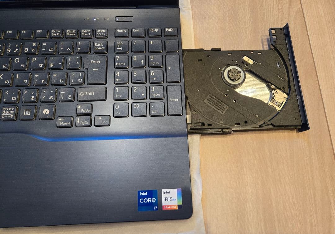 【未使用】FMV LIFEBOOK AH50/K1 2025年モデル i7搭載