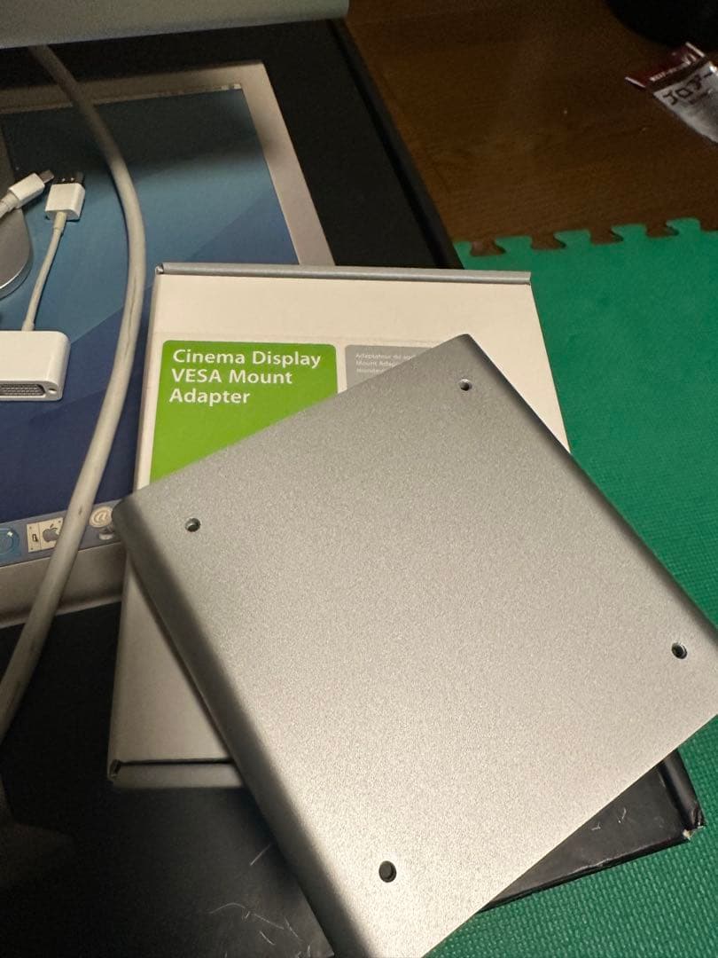 激レア純正VESA付き　Apple Cinema Display 20
