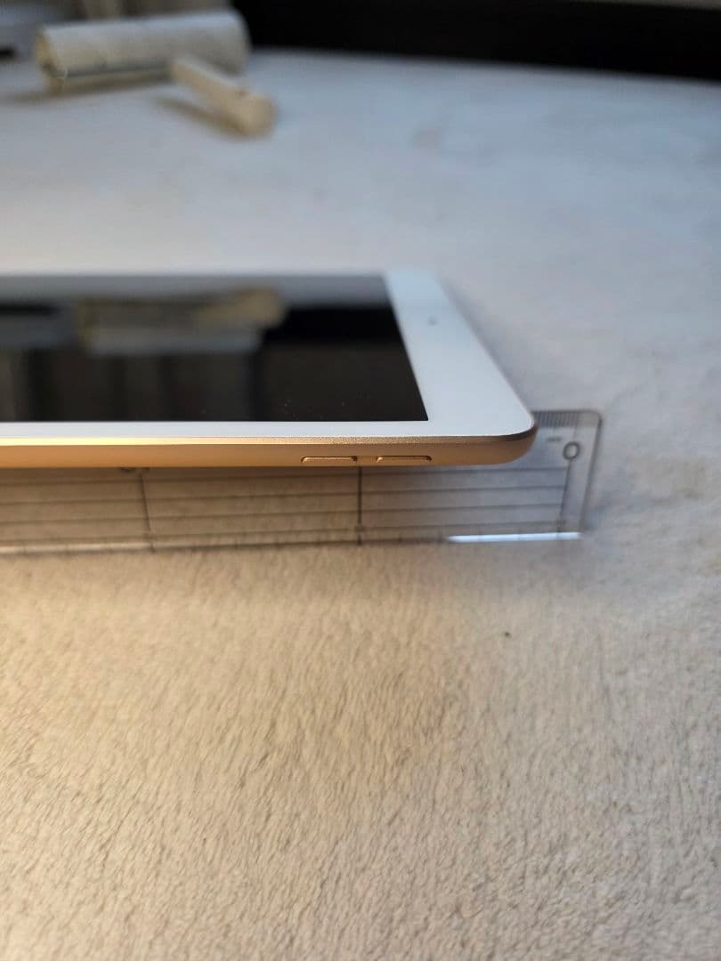 Apple iPad A2197 32GB　動作品