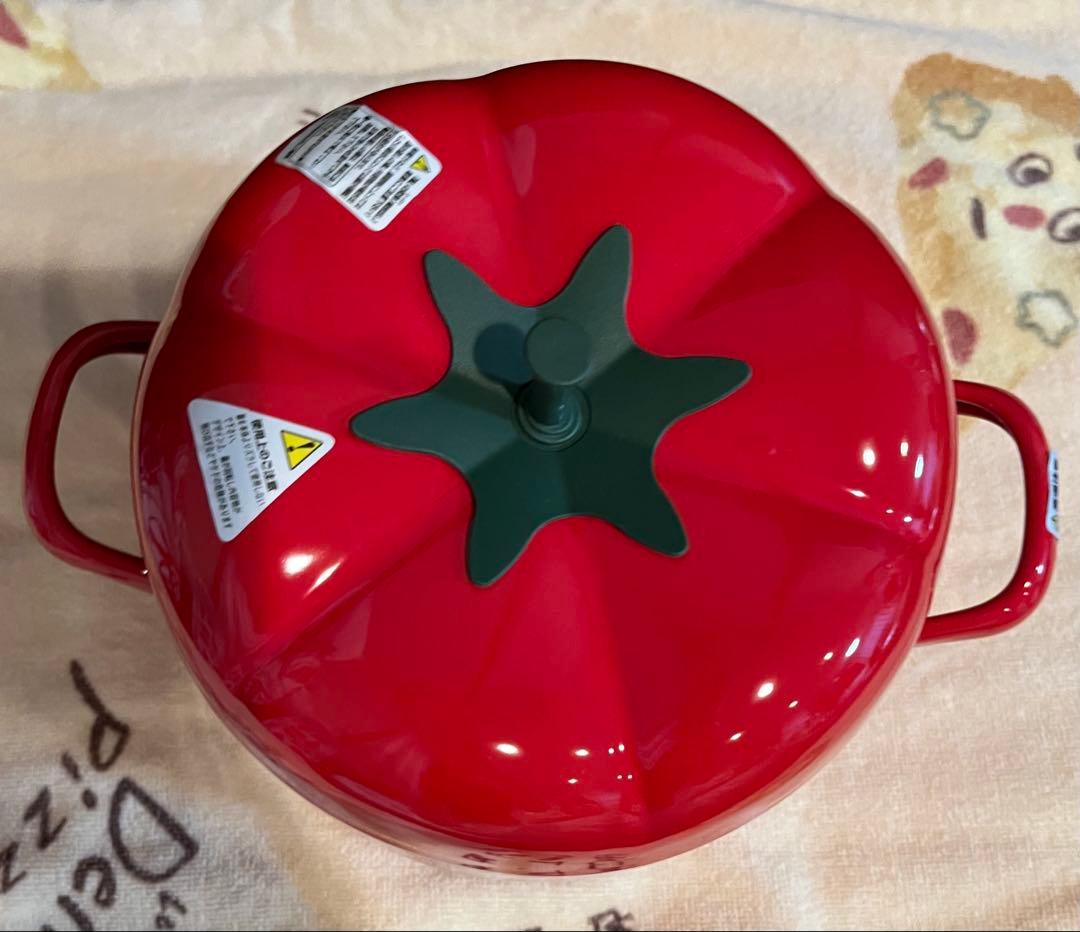 サンリオ ハローキティ キティベジタブルシリーズ ホーロー鍋 赤 2008年