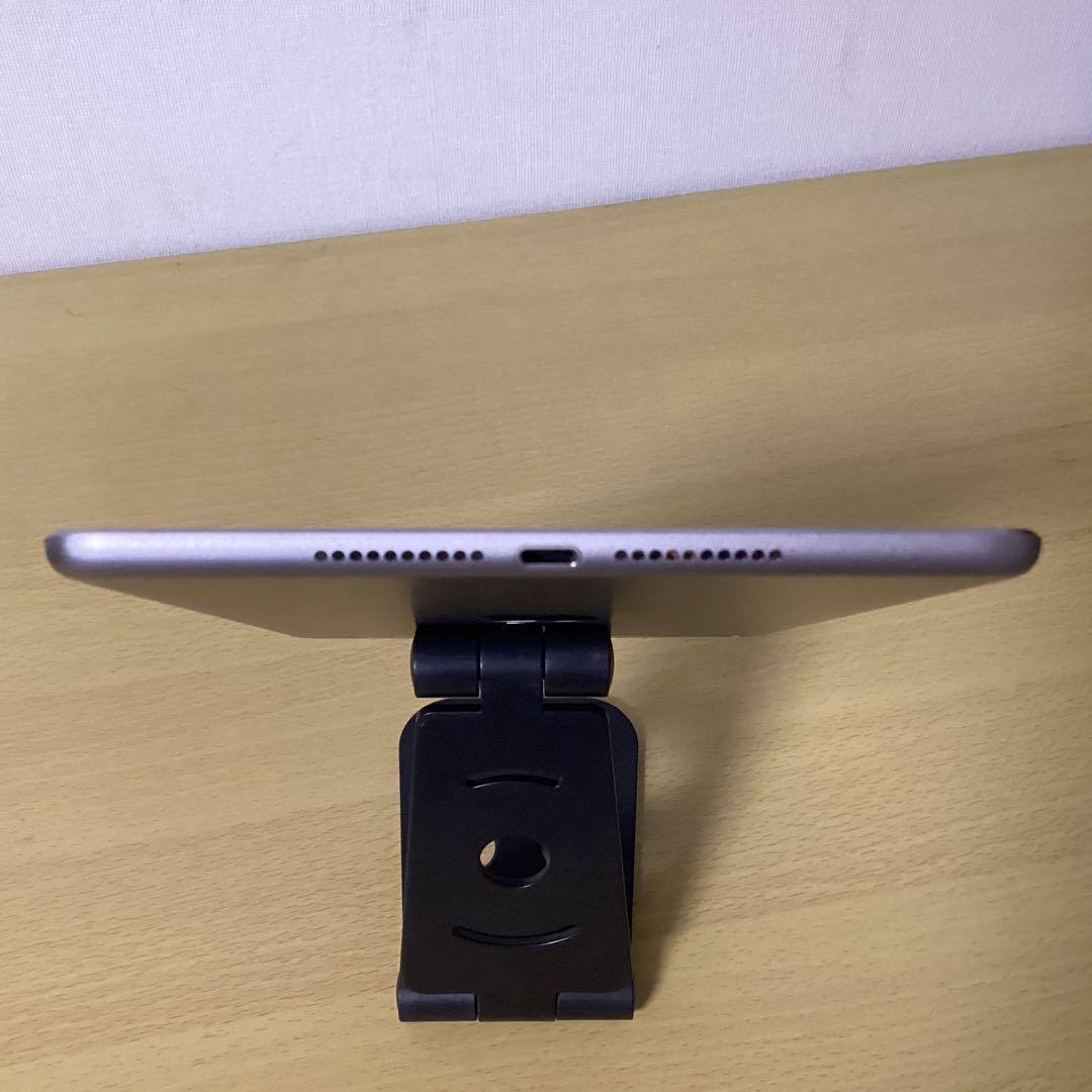 Apple iPad 10.2インチ シルバー