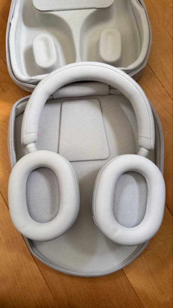 SONY WH-1000XM5 ワイヤレスヘッドフォン