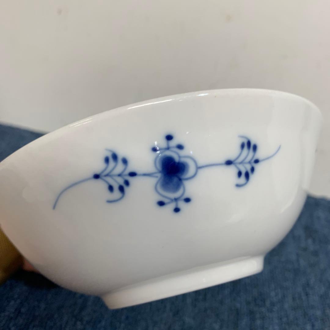 1 ロイヤルコペンハーゲン ブルーフルーテッドプレイン ボウル　15.5センチ