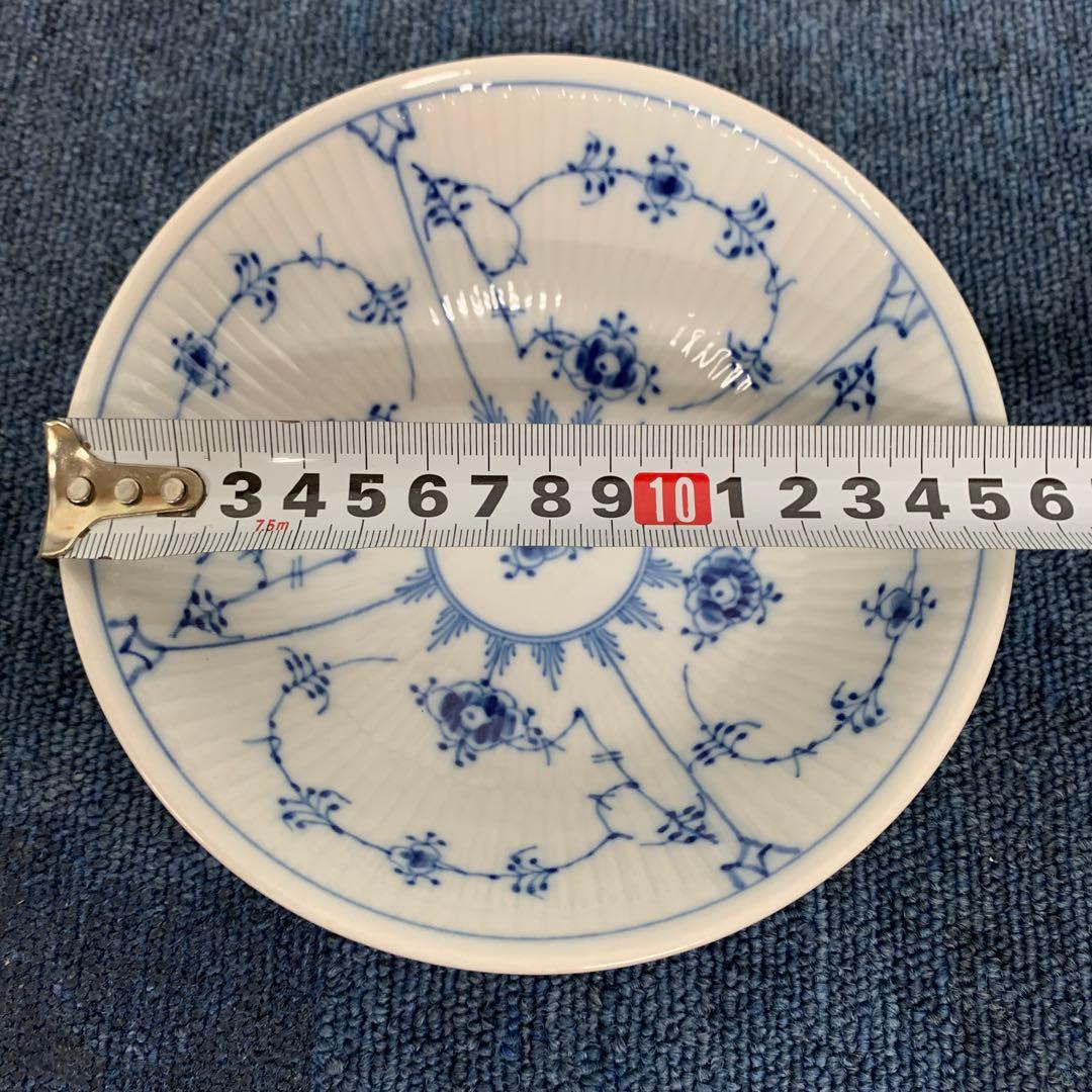 1 ロイヤルコペンハーゲン ブルーフルーテッドプレイン ボウル　15.5センチ